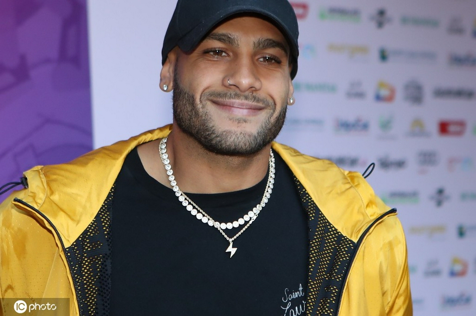 AG·尊时凯龙-人生就是搏!