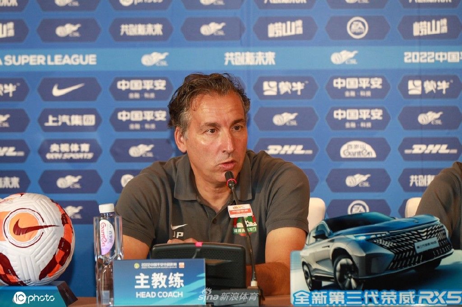 体坛：最近两家中超球队与瓦科接触，但尚未谈妥薪资条件