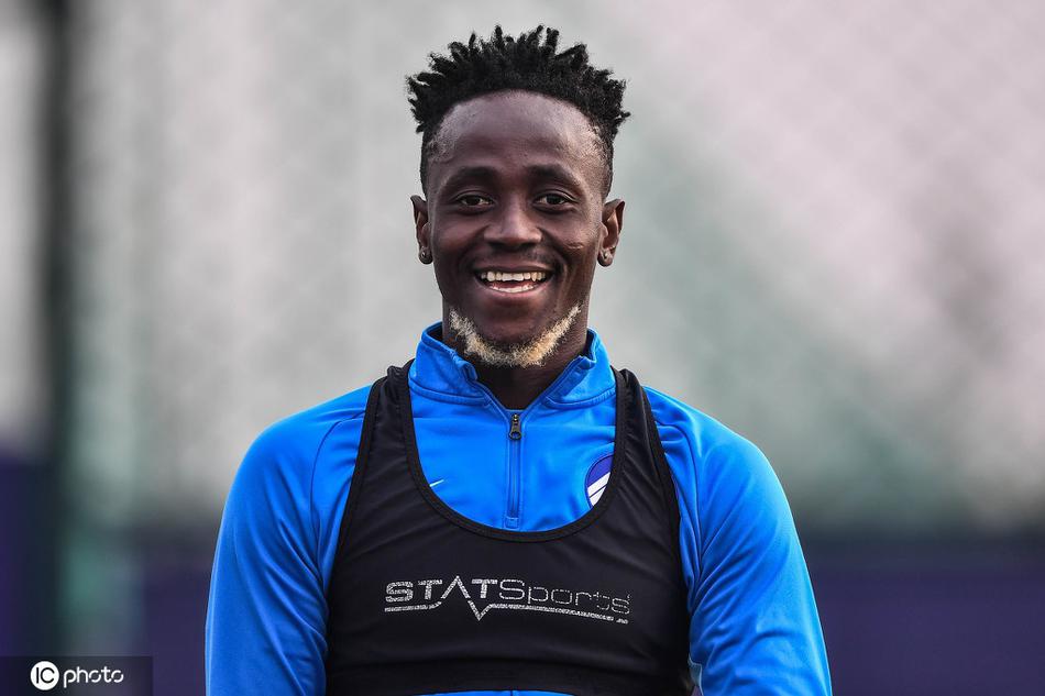 2025首届北京经开区超级杯足球赛落幕