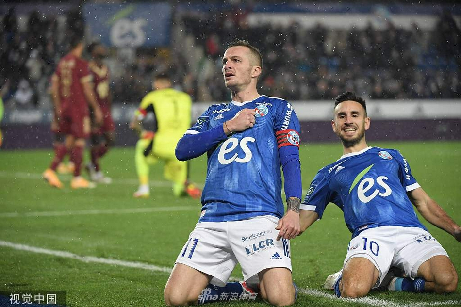 [流言板]鮑威爾社媒回應球迷私信：我沒有因為要打湖人而提前復出