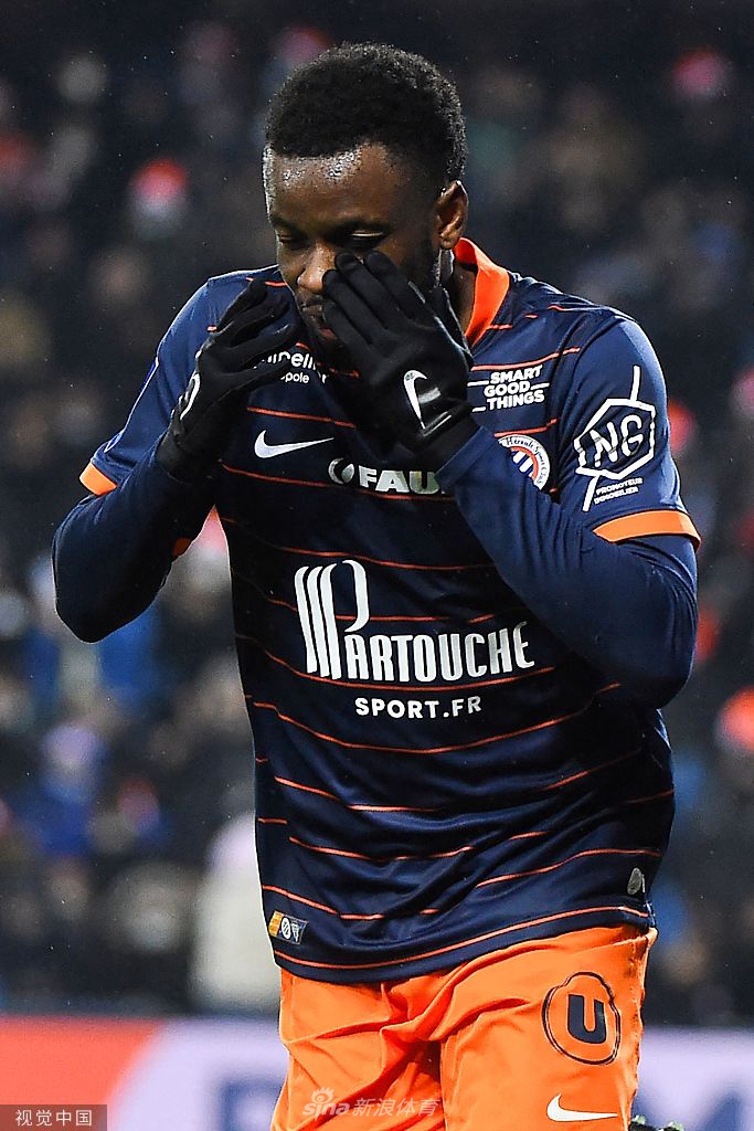 米哈伊洛·里斯蒂奇禁区左侧接队友巧妙挑传后，不停球直接左脚凌空抽射，皮球如出膛炮弹般直飞球门远角，门将毫无反应。