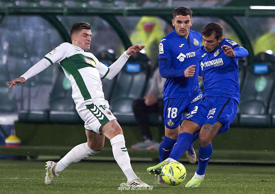 日本小将久保健英替补登场盘活赫塔菲前场进攻