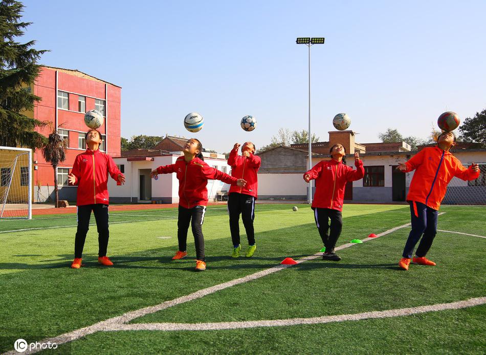 快船又送溫暖？連魔術鋒線鐵閘都能在他們面前百發百中找到自信？