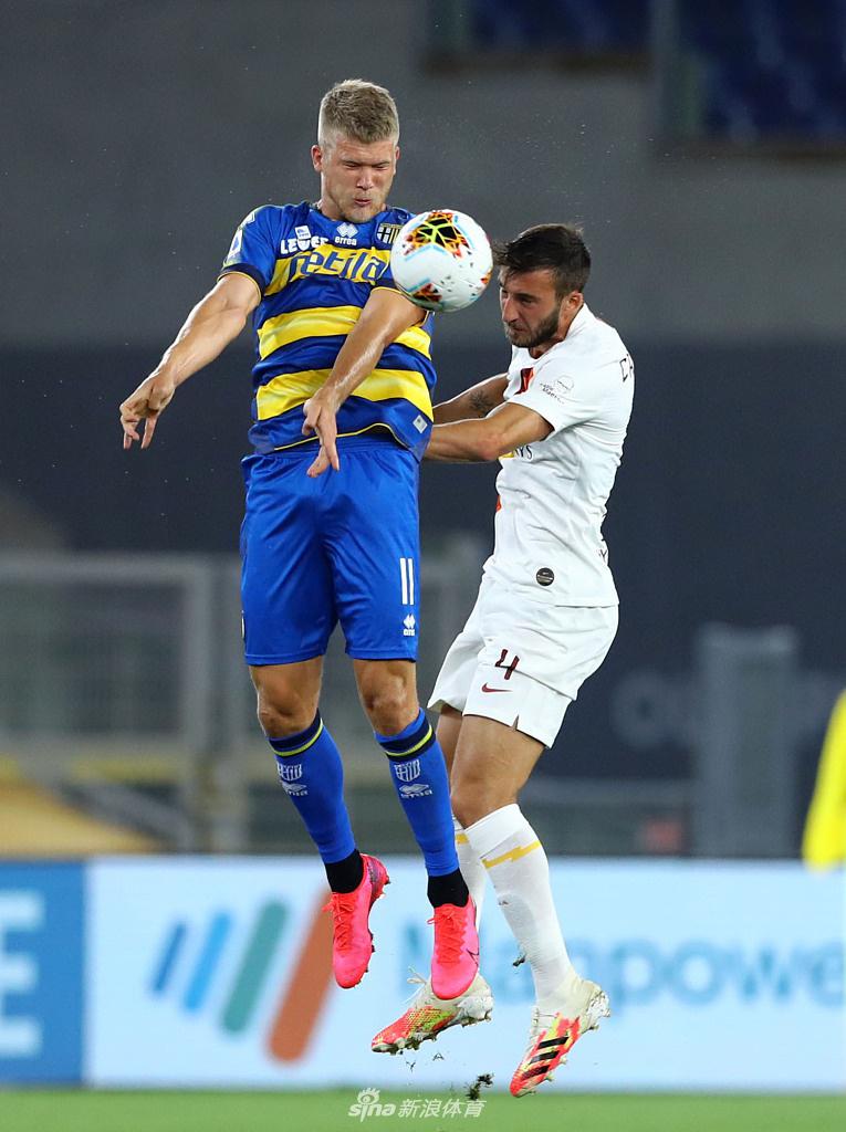 帕尔马门将塞佩在比赛中高接低挡，尽管球队最终失利，但他飞身扑救的姿态展现了一位门将的职责与担当，面对罗马的狂轰滥炸，他已是全队最忙碌的人。