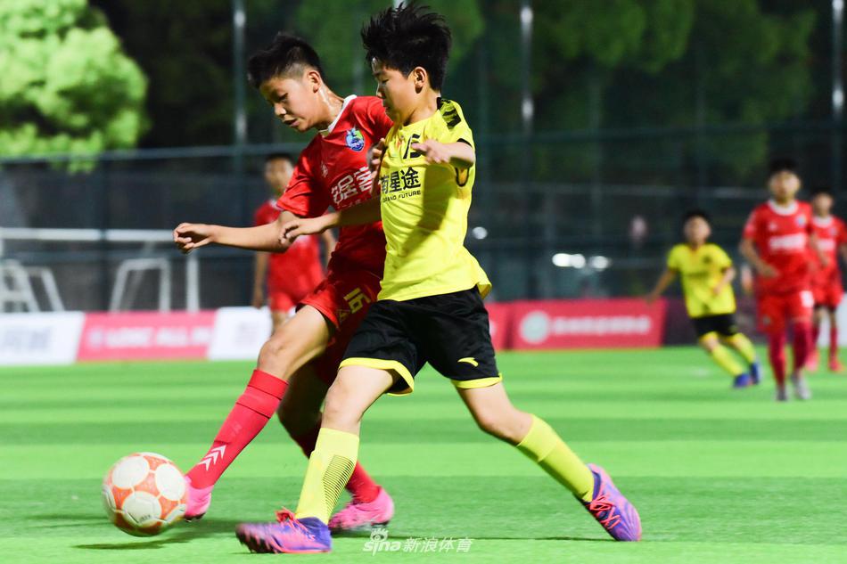 攻防稳定！维金斯近4场场均19.3分1.8断 投篮命中率52.5%