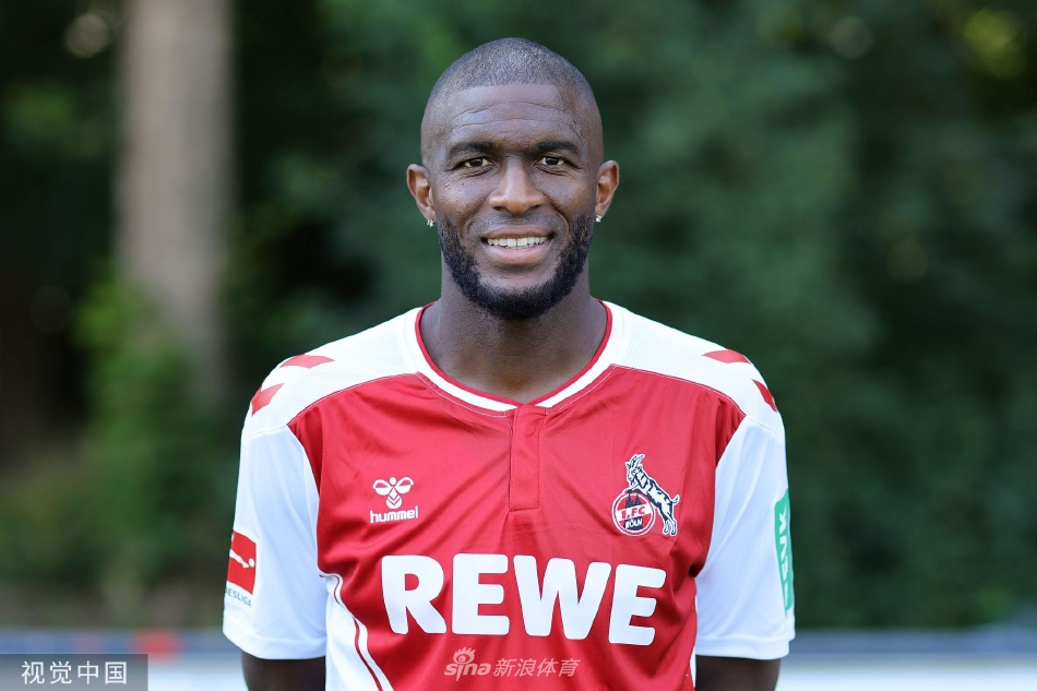 成都蓉城主場20梅州客家,帕拉西奧斯、木塔力甫破門