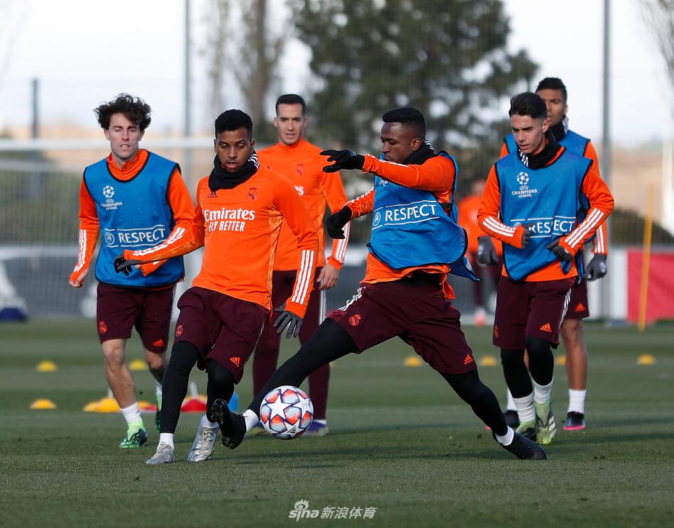 吉魯:17歲的瓦拉內首秀時防我表現不錯正在適應洛杉磯的生活