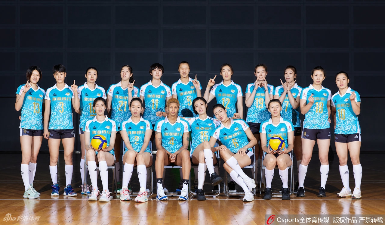 天津女排拍摄排超联赛官方写真_高清图集_新浪网