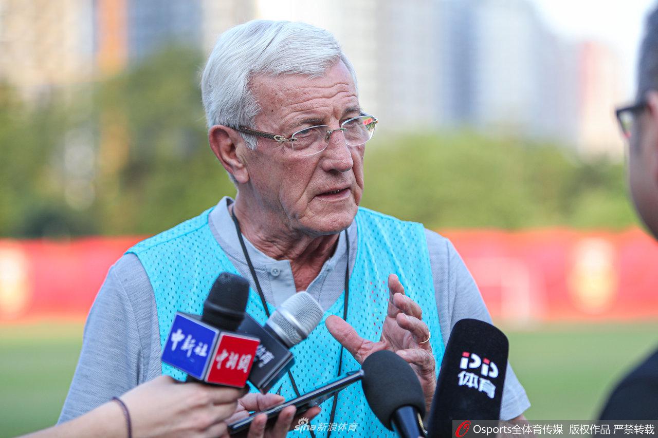 费尔顿支持小斯：安东尼这样的得分手确实会让球运转停滞