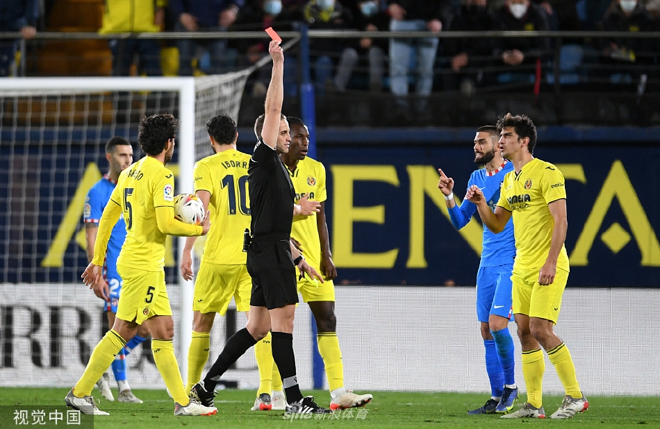 比利亚雷亚尔后卫保·托雷斯在门前混乱中敏锐捕捉到第二落点，冷静补射破门，为主队扳平了比分。