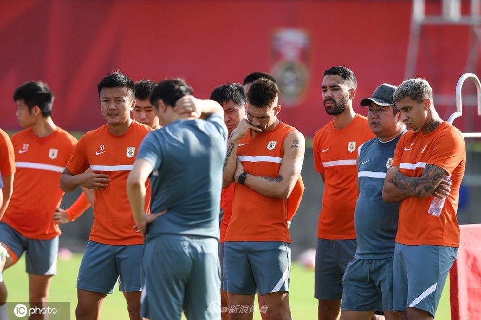 [流言板]奥特：尽管球迷对比尔的反应极其负面，但我依旧很尊重他