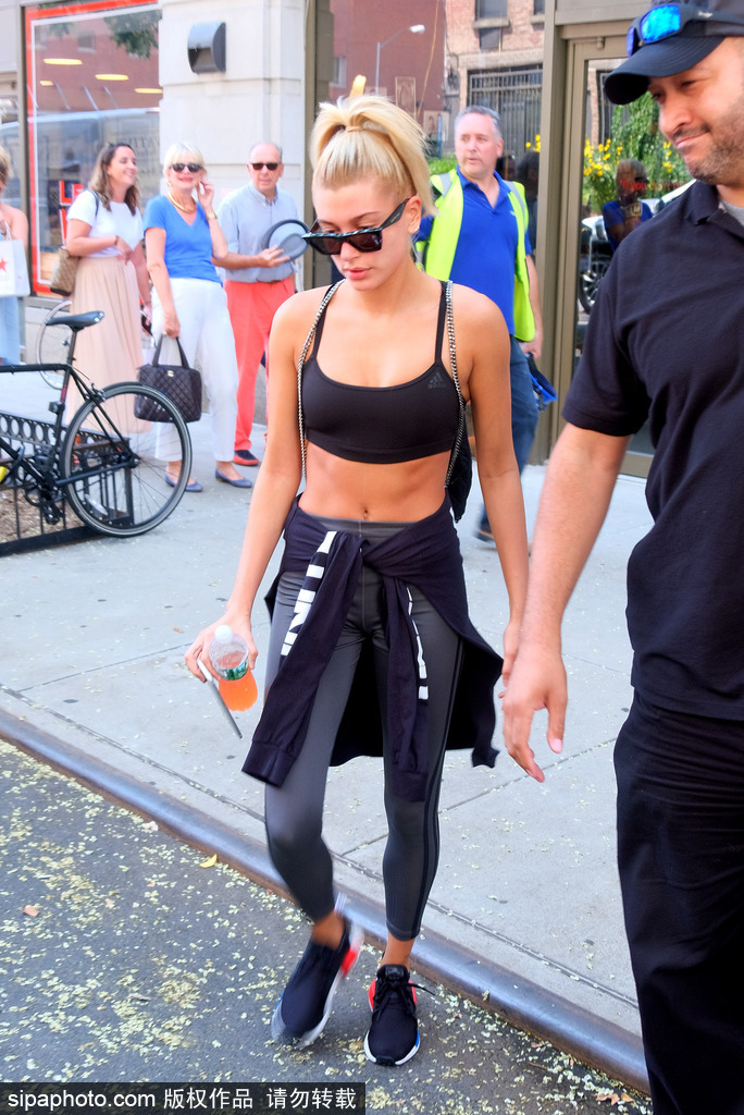 告别帕森斯！男神收割机恋上音乐才子