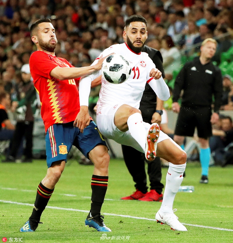 西班牙VS突尼斯图片