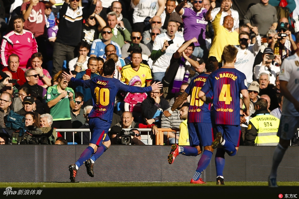 梅西破门庆祝