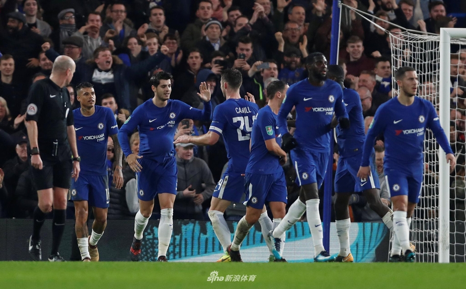 切尔西众将庆祝