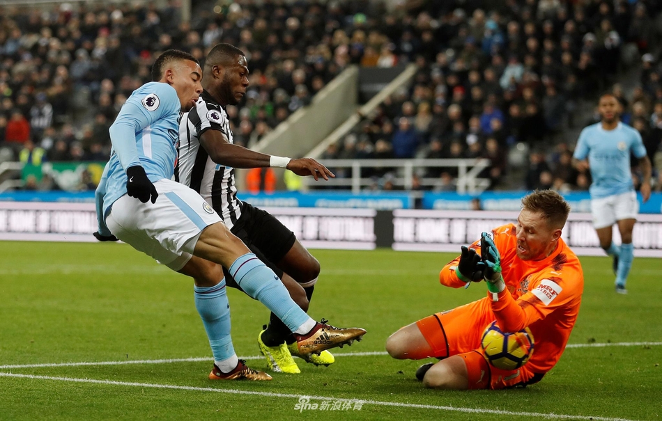 热苏斯门前抢点