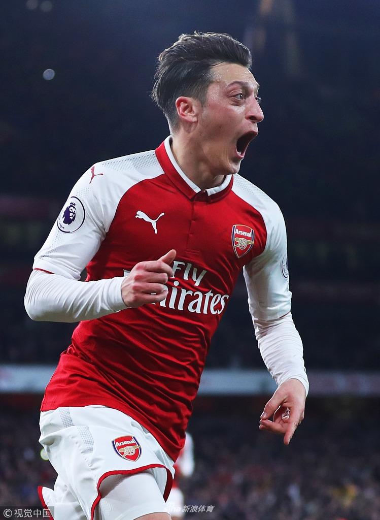 厄齐尔怒吼庆祝