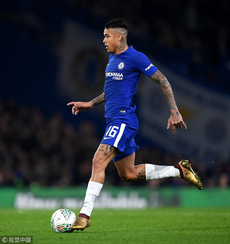 肯尼迪带球突破