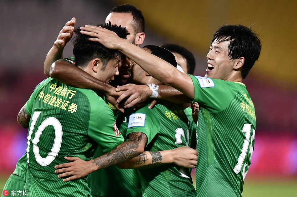 足球报：武汉三镇从竞争者到搅局者，成功保级难掩球队困境