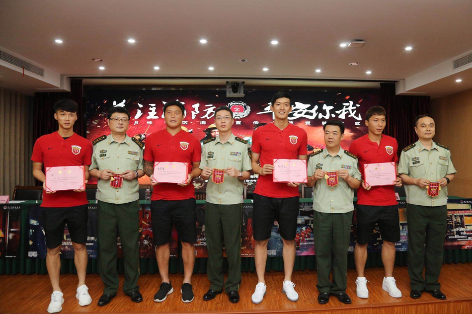 马卡：明年年初皇马将重启吕迪格的续约，双方期待再次合作