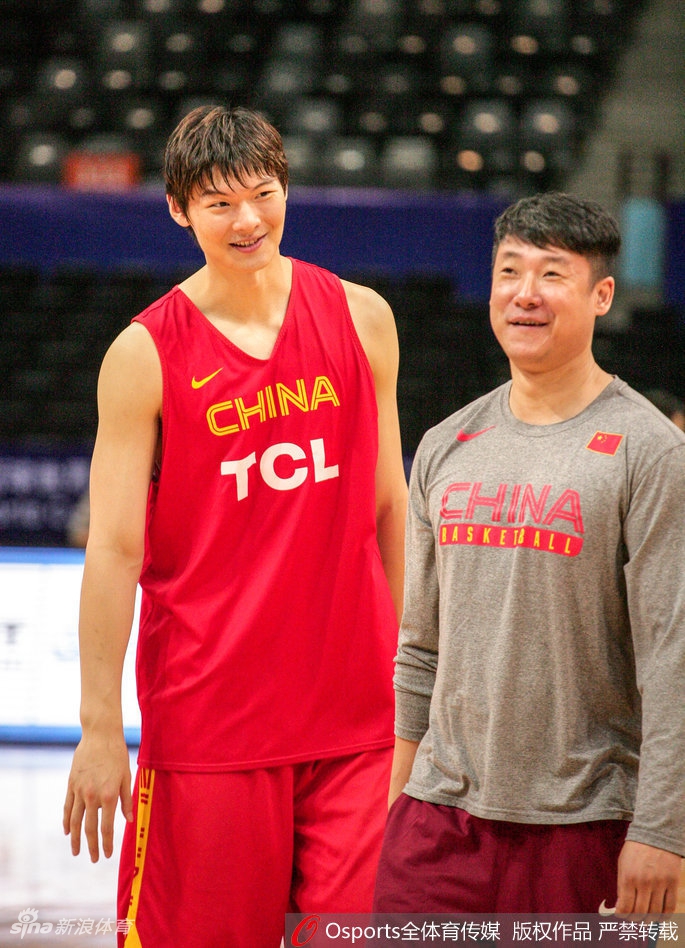 2018男篮世界杯预选赛图片