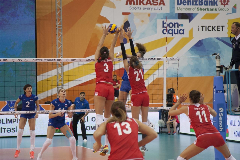 .月30日凌晨,2017年欧洲女排锦标赛1\/4决赛的