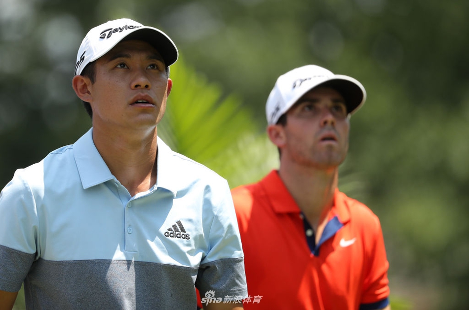 夕阳下的莎草原野乡村俱乐部全景，球道绿意盎然，景色如画，等待着英雄的诞生。