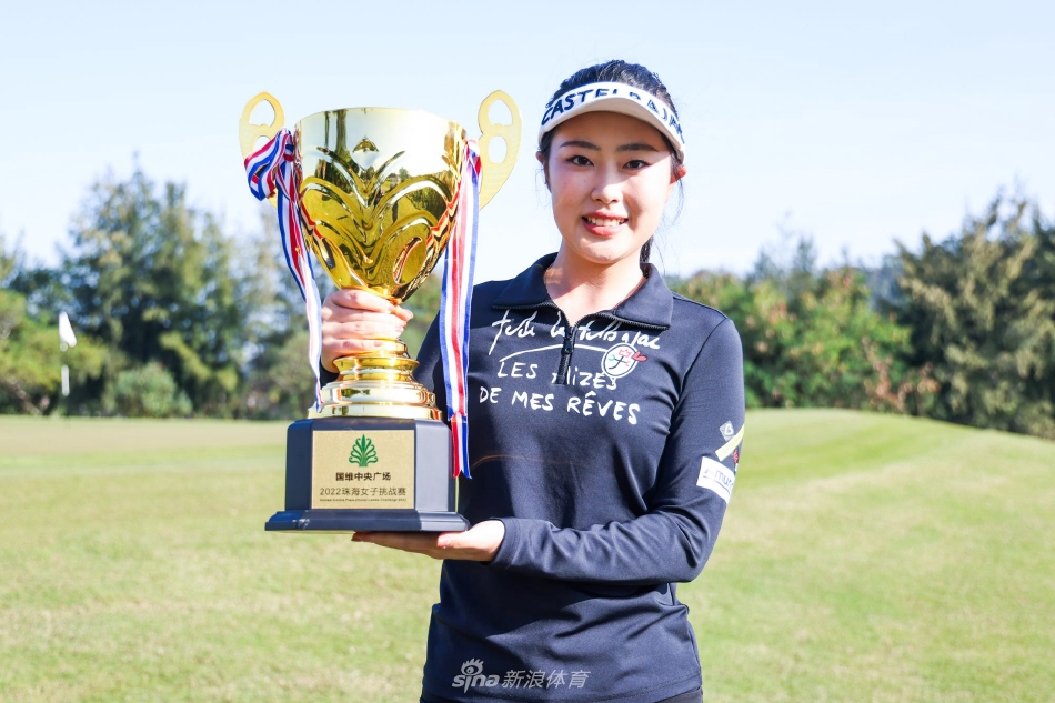 皇家真人现场厅网址截图5