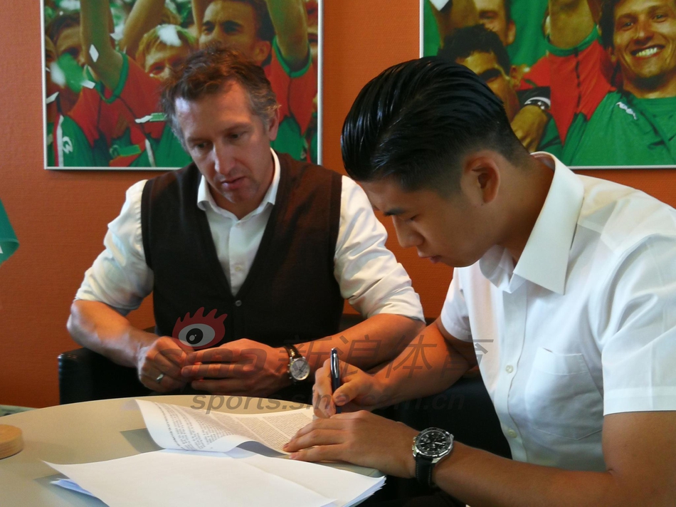 7月3日，英超西布朗俱乐部官方宣布了中国球员张玉宁以永久转会的方式加盟该俱乐部的消息，而在英超联赛的劳工证制度之下，张玉宁将被租借至德甲云达不莱梅俱乐部两年。