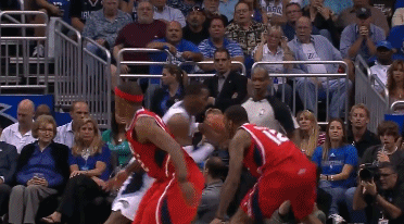 场均27 16!mvp投票超巅峰詹姆斯的霍华德竟然一轮游