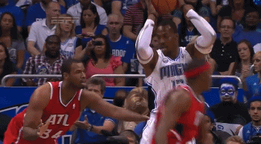 场均27 16!mvp投票超巅峰詹姆斯的霍华德竟然一轮游