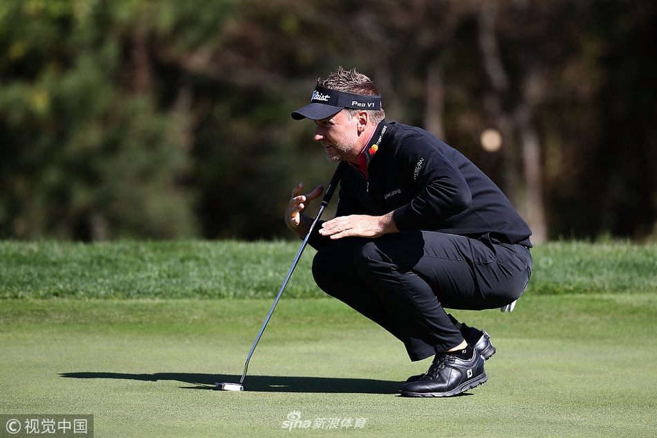 斯科特·皮尔西沙坑绝地反击，沙粒飞溅中小球精准跃向旗杆