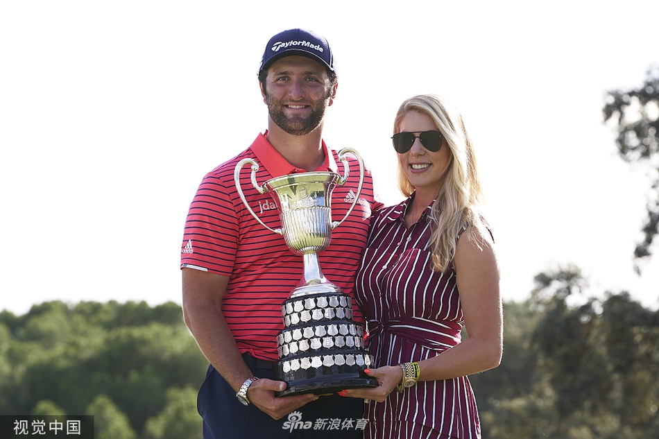 卡希尔奔向拉姆，飞扬的金发与喜悦的步伐写满迫不及待