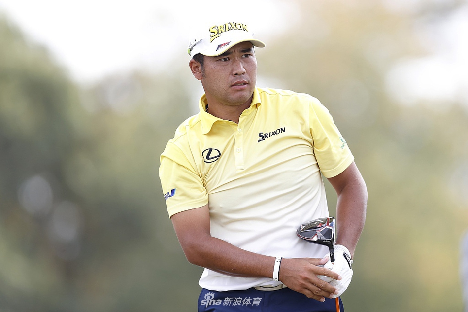 冠军推入洞的瞬间,奥尔蒂斯紧握双拳,爆发出压抑已久的激情怒吼