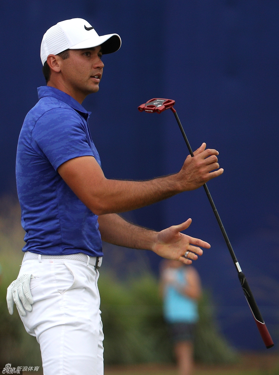帕特里克·瑞德果岭上沉稳推杆，关键时刻展现大心脏。