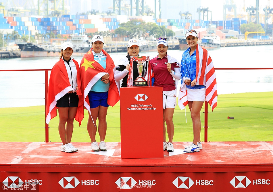 世界顶尖高手云集新加坡圣淘沙高尔夫俱乐部，为汇丰女子冠军赛做最后的热身准备。