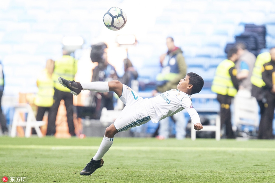 人挪活!拉什福德本場數據:2助攻3關鍵傳球2過人成功,評分8.2