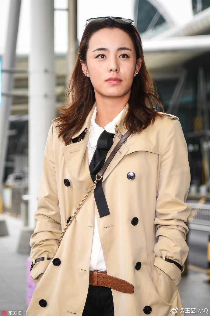 王蔷公布恋情 小情侣狂撒狗粮