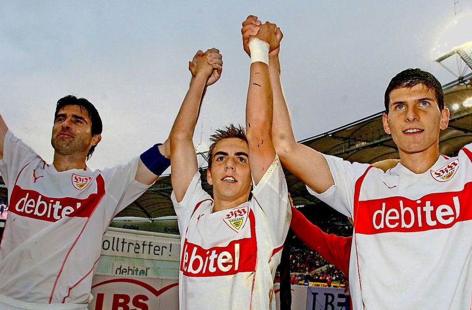 巴西世界杯决赛后，拉姆忘情亲吻大力神杯，这一刻他终于实现了儿时的终极梦想