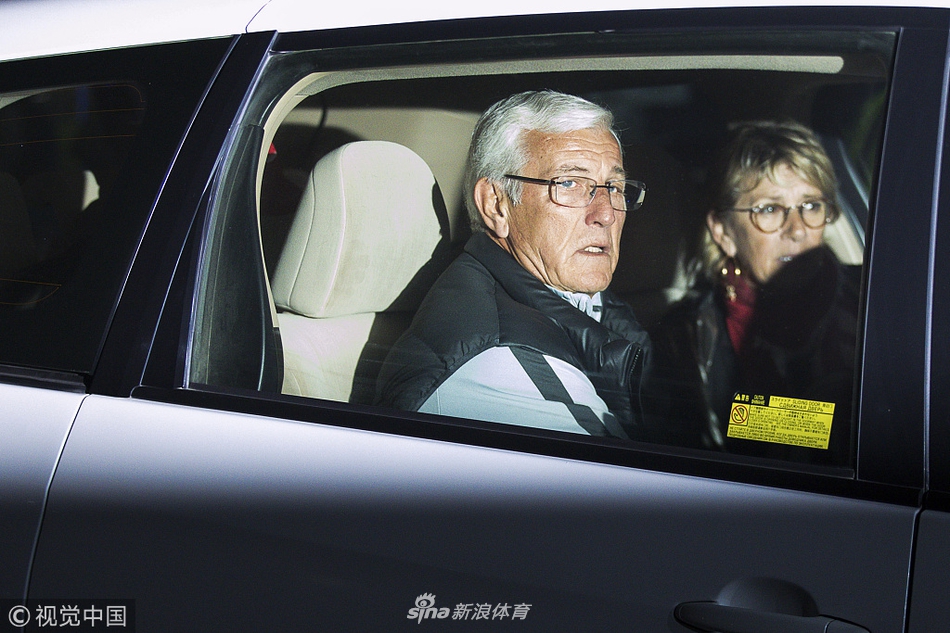 罗伯特·莱万多夫斯基-乐鱼app(leyu)官方网站-乐鱼官网