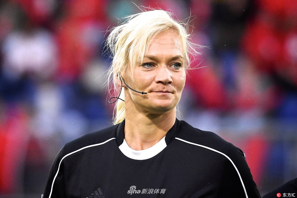 2017年荷兰女足欧洲杯图片