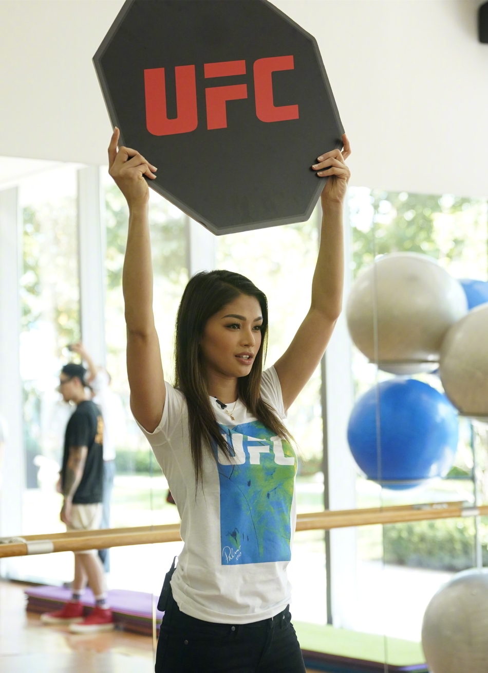 ufc中国举牌女郎选拔赛选手美照