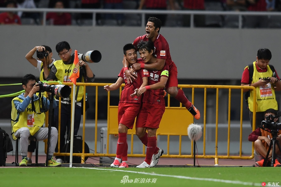 鐵林：我曾告訴馬克西“你不如科比·懷特” 我想這激勵了他