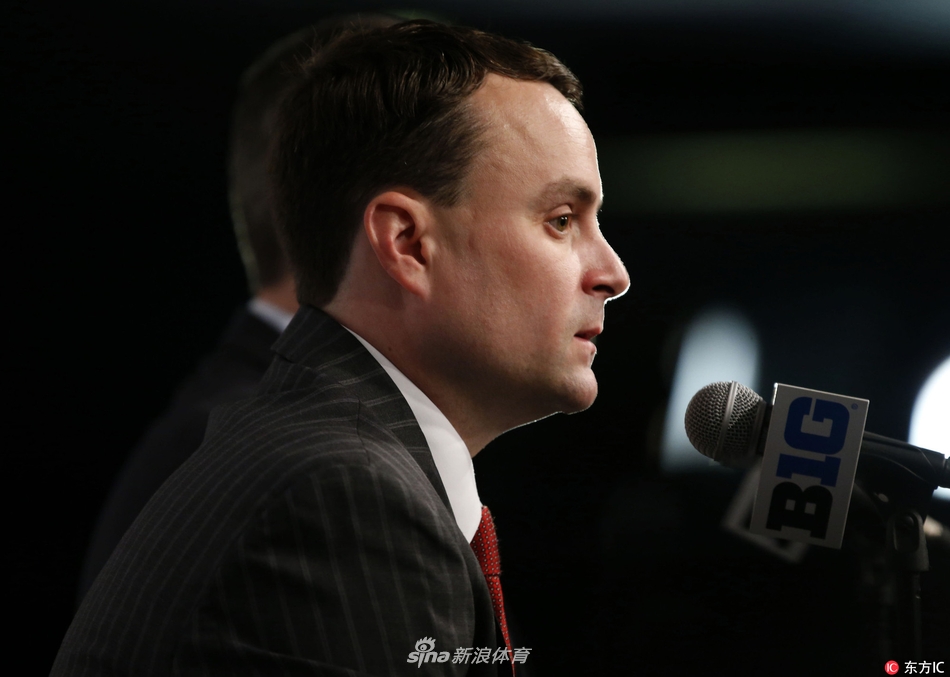 进攻犯规-乐鱼app(leyu)官方网站-乐鱼官网