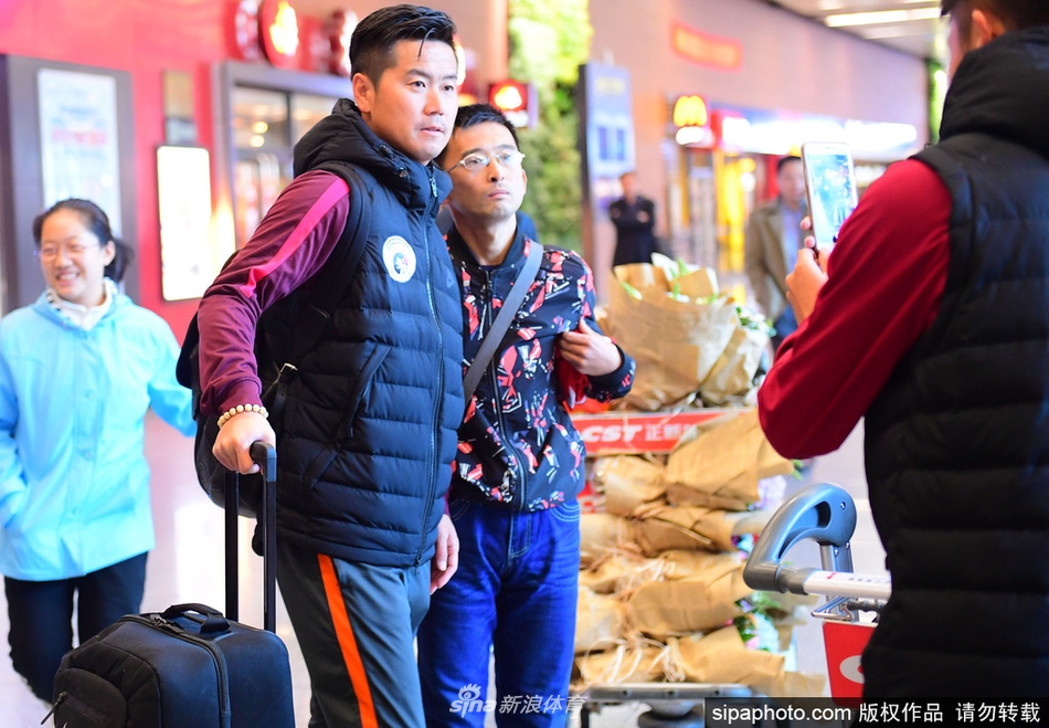 [流言板]奥特：尽管球迷对比尔的反应极其负面，但我依旧很尊重他