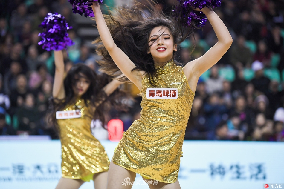 高颜值cba拉拉队美女