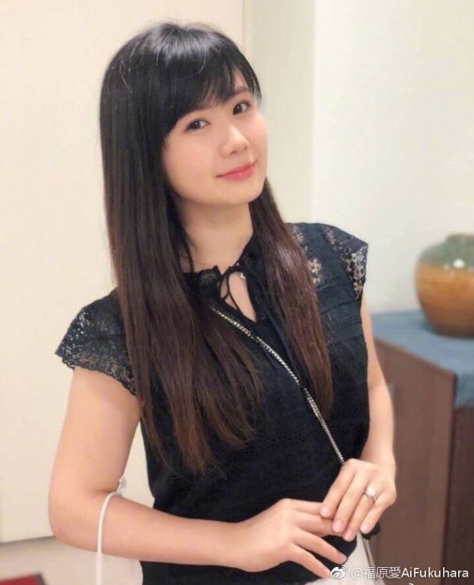 福原爱晒照片让江宏杰挑头像大秀恩爱