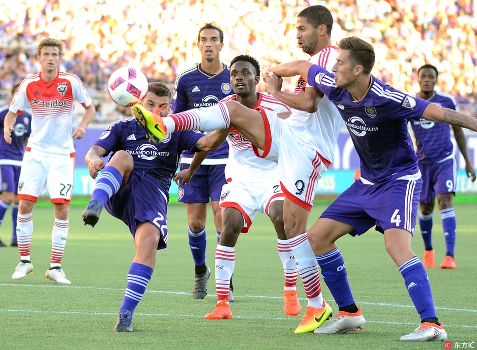 2017图片年度盘点之2017足坛群星的告别