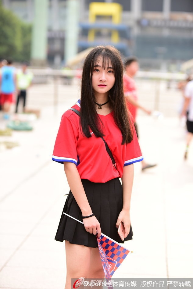2017图片年度盘点之中超美女球迷