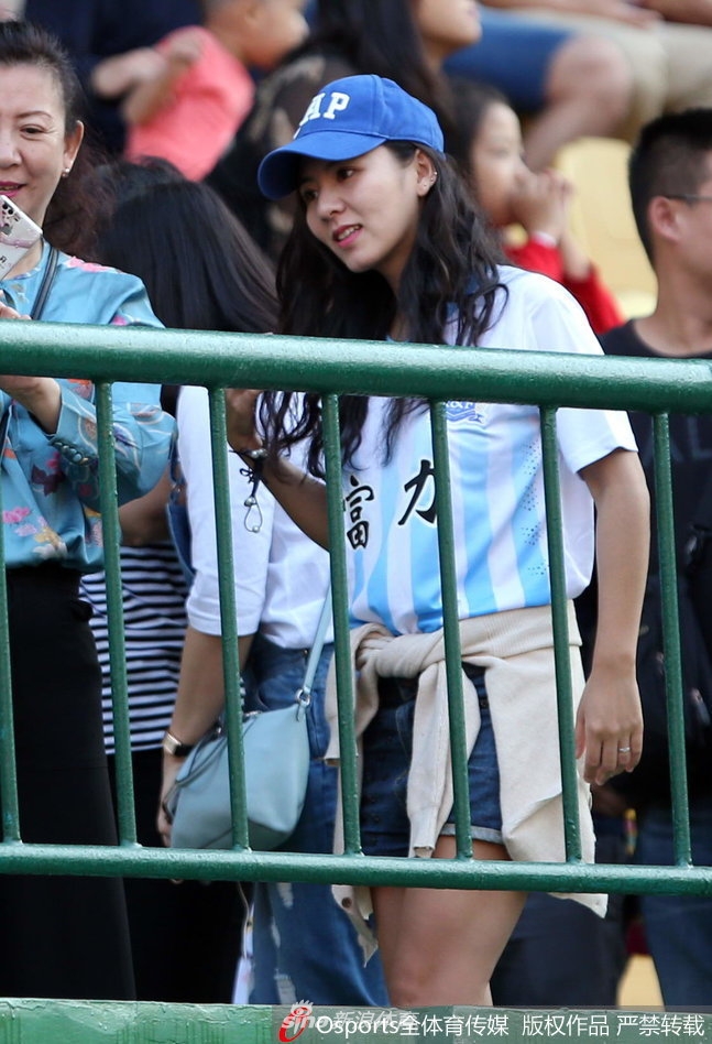 2017图片年度盘点之中超美女球迷